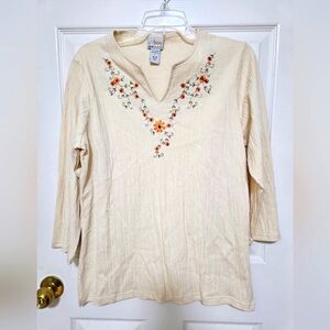 Artisans 3/4 Long Sleeves Embroidered Top V Neck Size Large